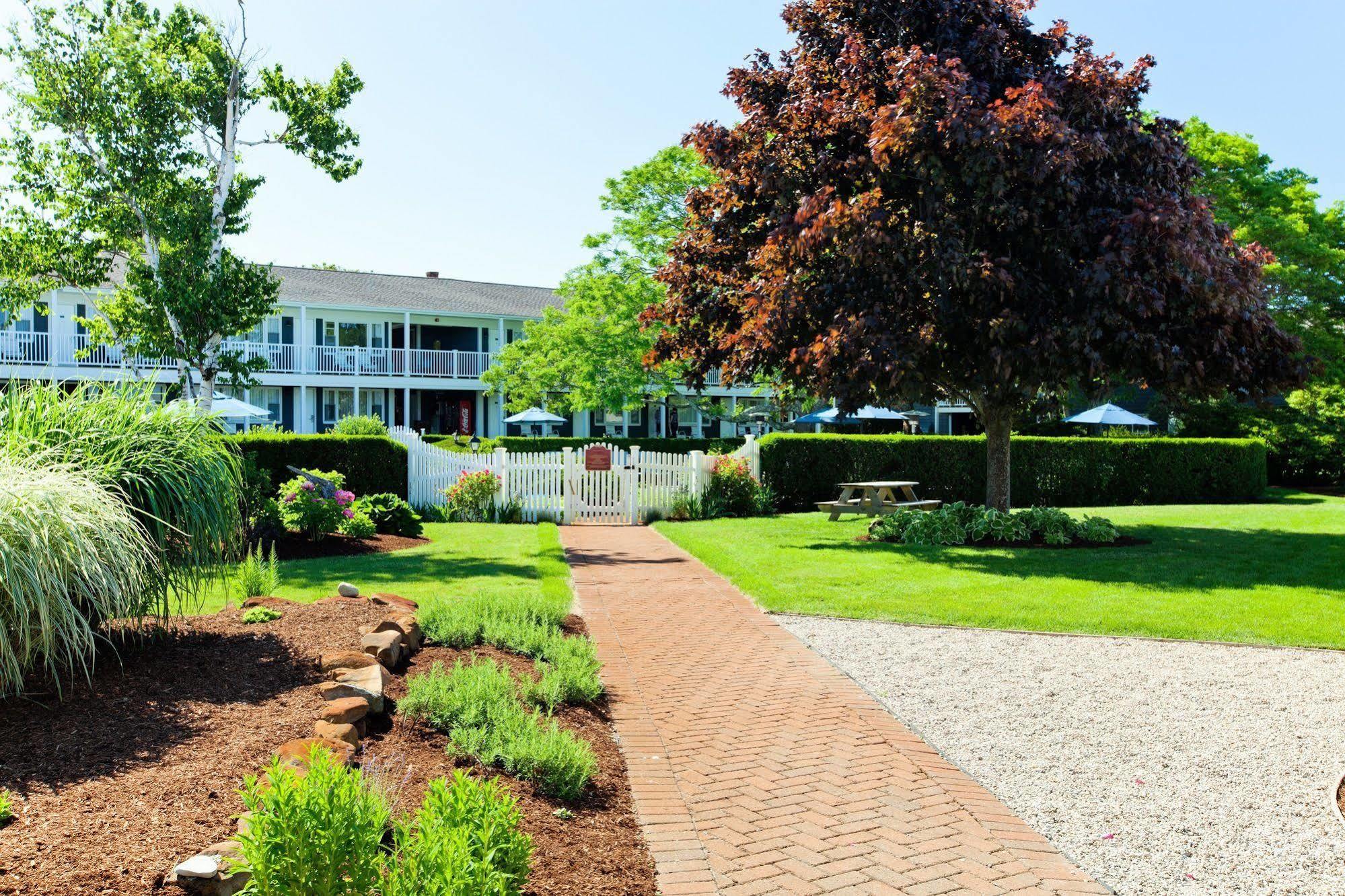 The Seaglass Inn & Spa Провинстаун Экстерьер фото